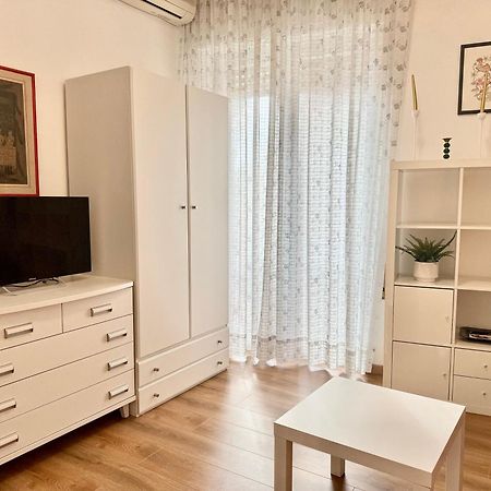 Apartmán 5 Min Da Metro San Paolo Řím Exteriér fotografie